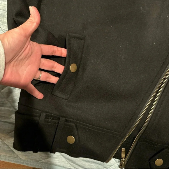 ASOS WOMENS PEACOAT ZISE 10
BLACK EXCELLENCE COND. - Picture 4 of 12